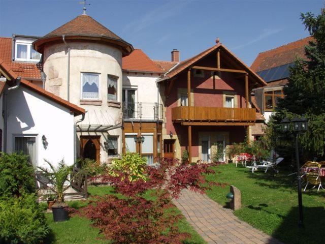 Hotel Gutshof Ziegelhuette à Edenkoben Extérieur photo