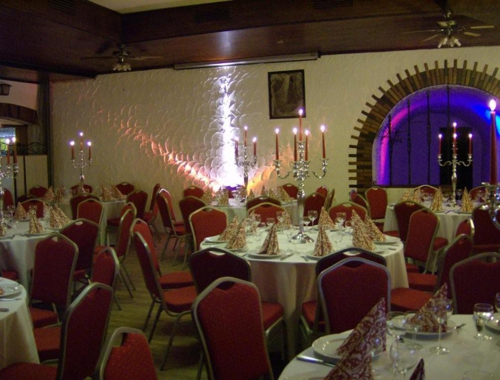 Hotel Gutshof Ziegelhuette à Edenkoben Extérieur photo