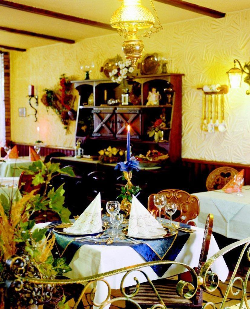 Hotel Gutshof Ziegelhuette à Edenkoben Extérieur photo