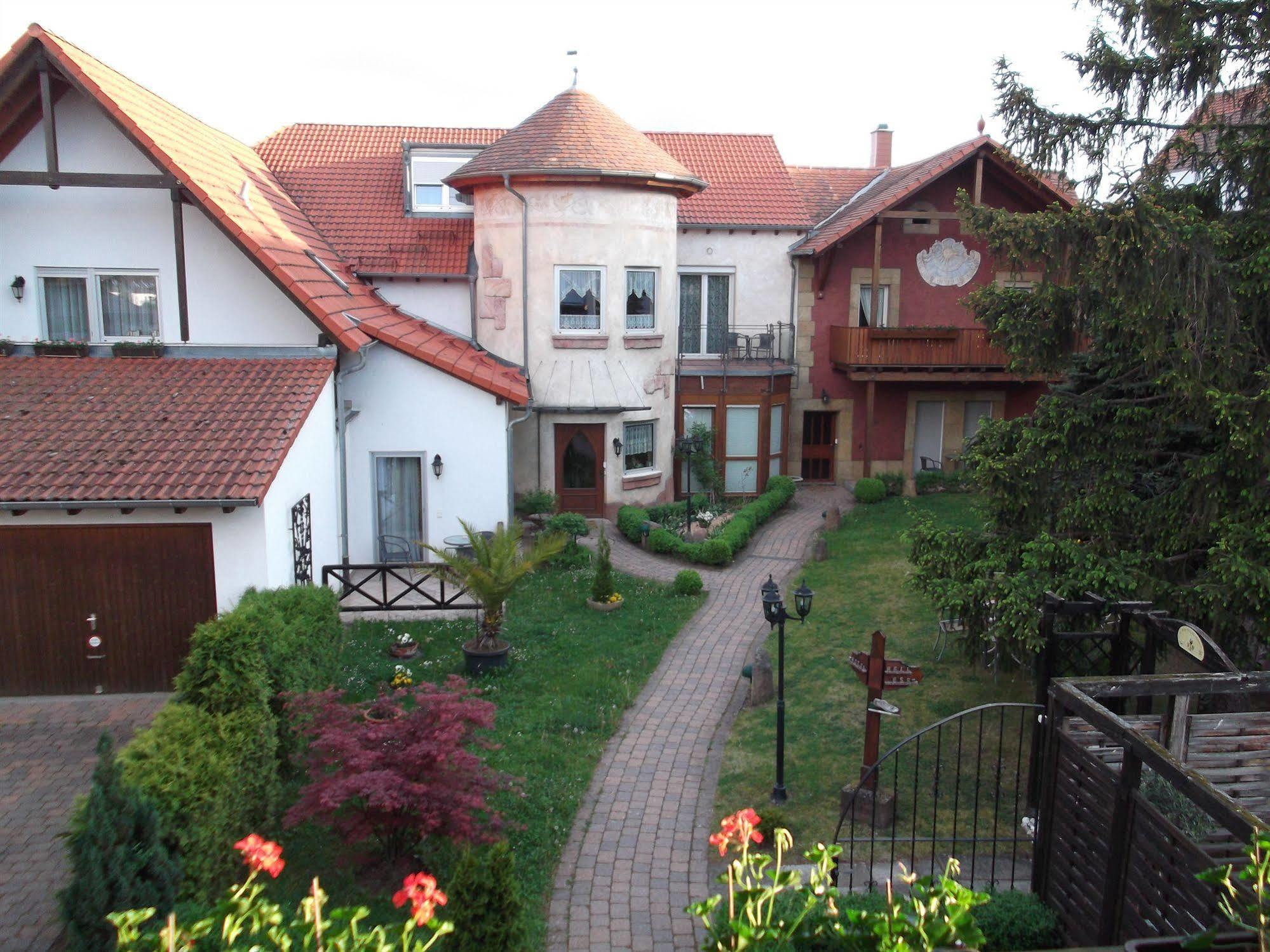 Hotel Gutshof Ziegelhuette à Edenkoben Extérieur photo